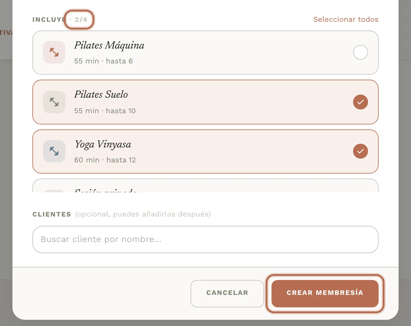 El selector «Incluye» con dos servicios marcados y el botón «Crear membresía».