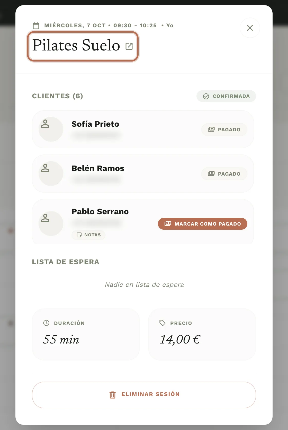 La ficha de la sesión con la lista de clientes, y el nombre de la sesión como enlace para abrirla en Sesiones.